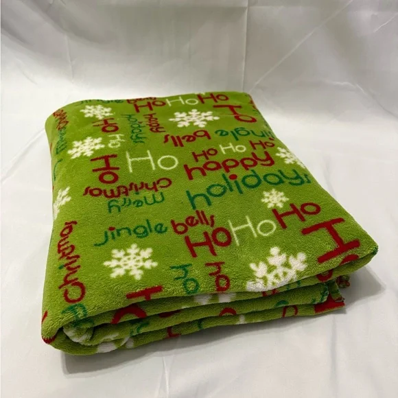 Festive Green Holiday Blanket - Picture 1 of 1